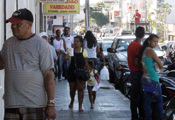 Estimativa da população do Brasil passa de 210 milhões, diz IBGE