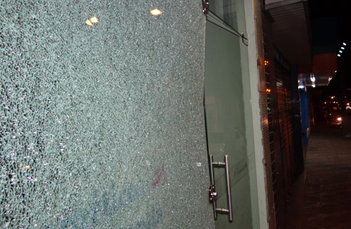 Brumado: Após assaltarem livraria, bandidos atiram contra policial