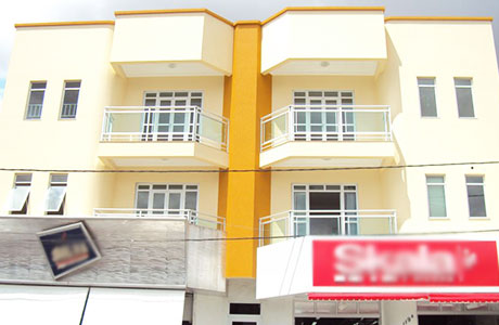 GUANAMBI: BANDIDO INVADE PRÉDIO COM BRUMADENSES