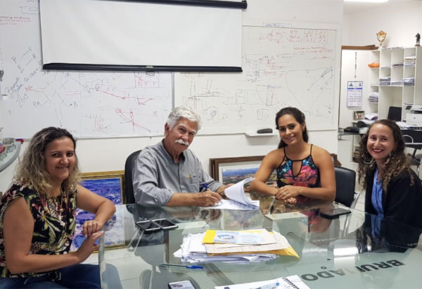 Prefeitura de Brumado celebra termo de fomento com APAE para atendimento especial de pessoas com deficiência