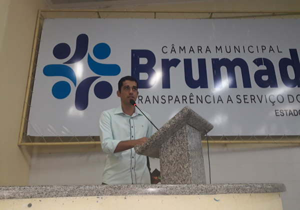 Brumado: ciclista e empresário Beto Bike usa Tribuna Livre do Legislativo para solicitar apoio para ao projeto Desafio Terra do Minério MTB