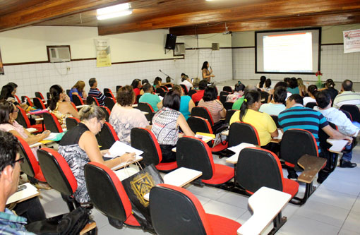 Brumado: Evento reúne Gestores Escolares do Núcleo Regional de Educação do Sertão Produtivo - NRE
