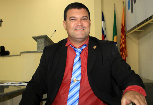 Brumado: vereador Rey de Domingão apresenta importantes indicações na sessão do legislativo