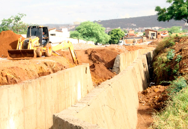 Brumado: MP instaura Inquérito Civil para apurar qualidade de material usado em obras e suposto prejuízo ao erário do município após queda de canais durante as chuvas