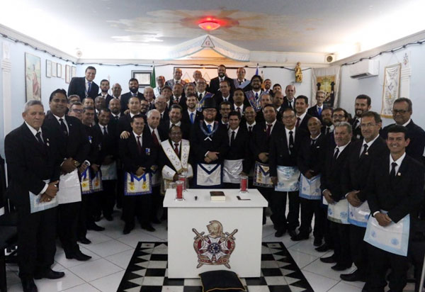 Lojas Maçônicas de Brumado empossam novos Veneráveis Mestres