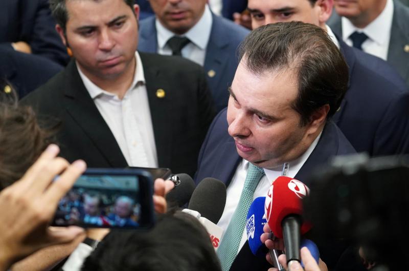 Rodrigo Maia cria comissão especial para discutir reforma da Previdência