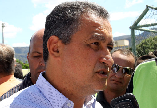 Nesta quarta (31), Rui assina convênio com 40 municípios e entrega 24 ambulâncias; municípios da região sudoeste serão beneficiados