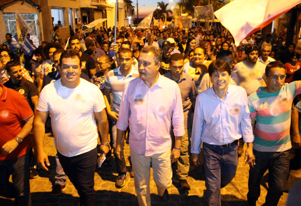 Rui Costa (PT) visita Aracatu acompanhado de comitiva 