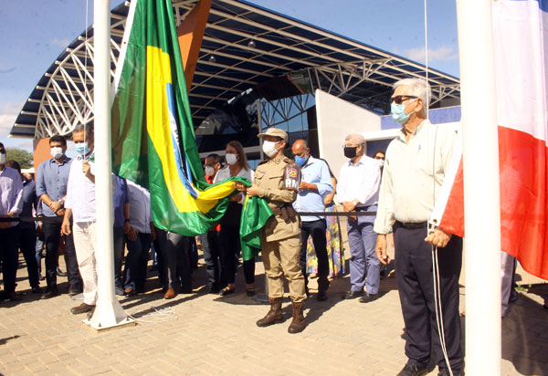 Em Brumado, Rui entrega Policlínica Regional de Saúde que atenderá 320 mil baianos de 16 municípios