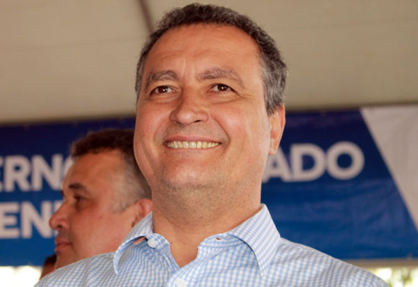 Em seu programa de rádio, Rui Costa confirma construção da Policlínica Regional em Brumado