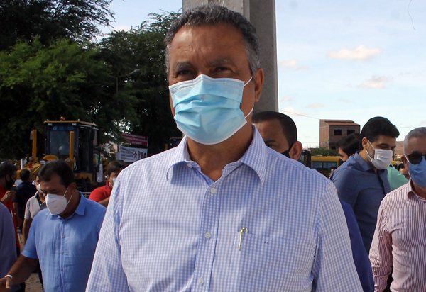 Governador Rui Costa garante que retorno às aulas acontece nesta segunda (26)