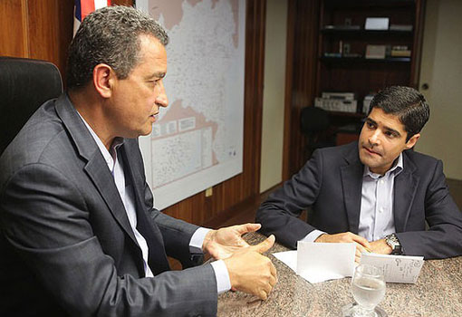 ACM Neto supera Rui Costa nas intenções de voto para governador da Bahia, diz pesquisa