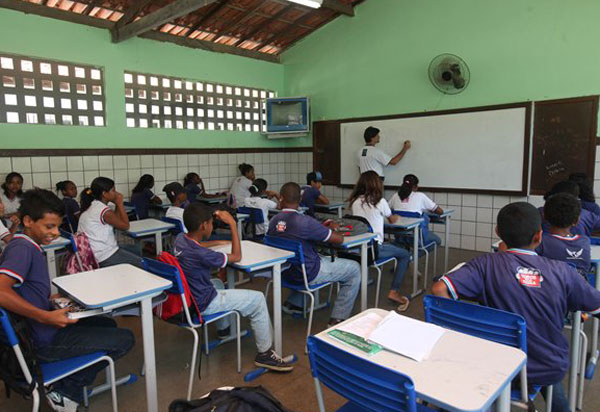 Governo convoca 3.050 novos docentes para a rede estadual de ensino