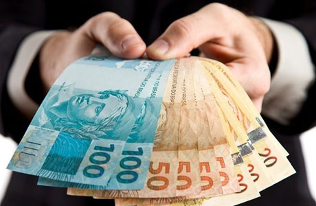 TRABALHADORES: 1ª PARCELA DO 13º DEVE SER PAGA HOJE