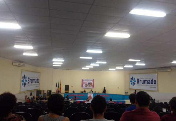 Brumado: Câmara aprova projeto que autoriza ao prefeito delegar a exploração dos serviços públicos de abastecimento de água e de esgotamento sanitário