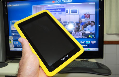 Brumado: Professores recebem tablets do Governo do Estado