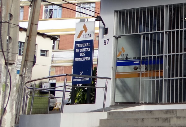 TCM proíbe prefeitos de repartir precatórios do Fundef com professores