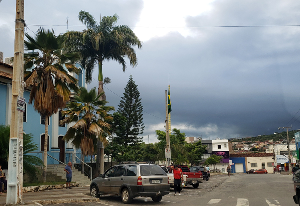 Previsão do Tempo aponta chuva em Brumado durante o fim de semana