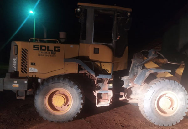 Polícia recupera trator e caminhão roubados em Igaporã