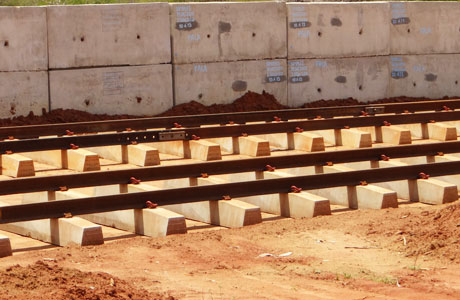 Lançada licitação para compras de trilhos da Fiol