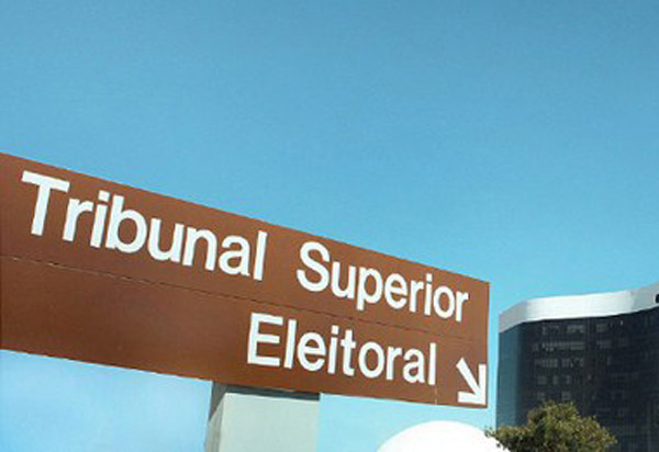 TSE abre ação para investigar suspeita contra campanha de Bolsonaro