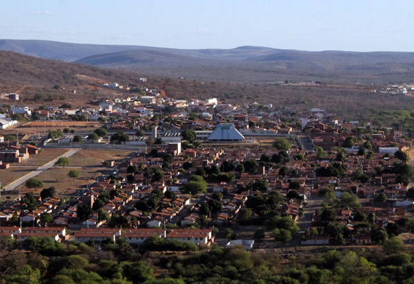 Brumado: natural de São Paulo, homem é detido pela PM acusado de agredir a companheira no bairro Urbis II