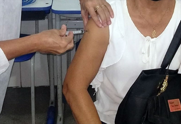 Covid-19: Brumado segue vacinando idosos a partir de 66 anos nesta quarta (31)