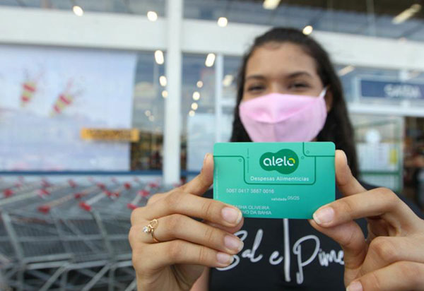 Governo do Estado antecipa crédito do vale-alimentação estudantil que começa a ser pago neste domingo (21) 