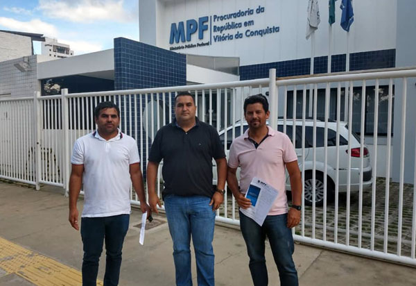Barra da Estiva: vereadores Alessandro Bico, Fabrício Viana e Zito de Noé protocolaram no MPF representação por ato de improbidade administrativa contra o prefeito João de Didi