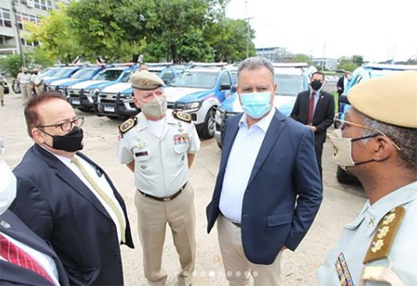 Viatura entregue a Guanambi garante mais segurança à população, afirma Ivana