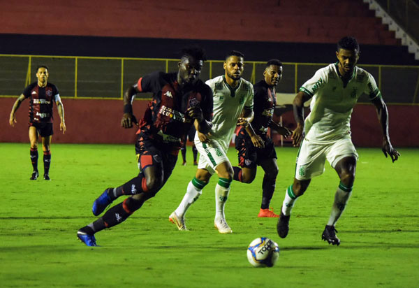 Vitória empata com o América-MG no Barradão