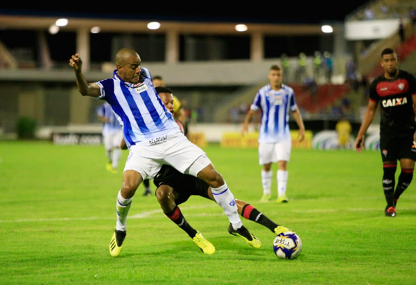 Vitória empata com o CSA, em 1 a 1, na estreia na Copa do Nordeste