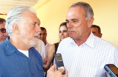 B. DE CRISTALÂNDIA: AGUIBERTO COMEMORA 2ª ETAPA