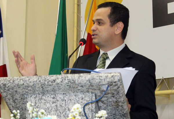 Ex-vereador, o advogado Weliton Lopes solicita ao Legislativo que suste Decreto Municipal que Institui o Código de Obras e Urbanismo