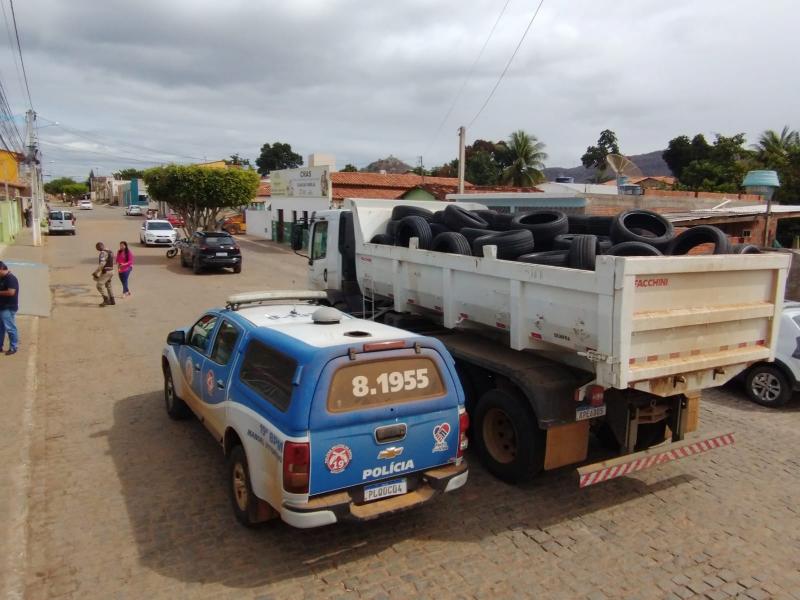 Sudoeste da Bahia: Policiais militares recuperam mais de 140 pneus roubados