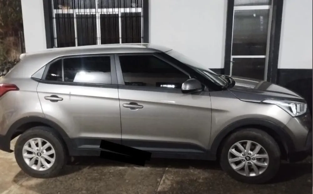 PM apreende carro clonado em Brumado