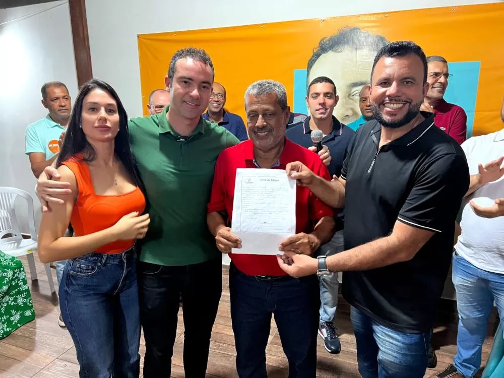Édio 'Continha', vice-prefeito de Brumado, declara apoio à pré-campanha de Fabrício Abrantes e se filia ao PP, presidido pelo vereador Beto Bonelly