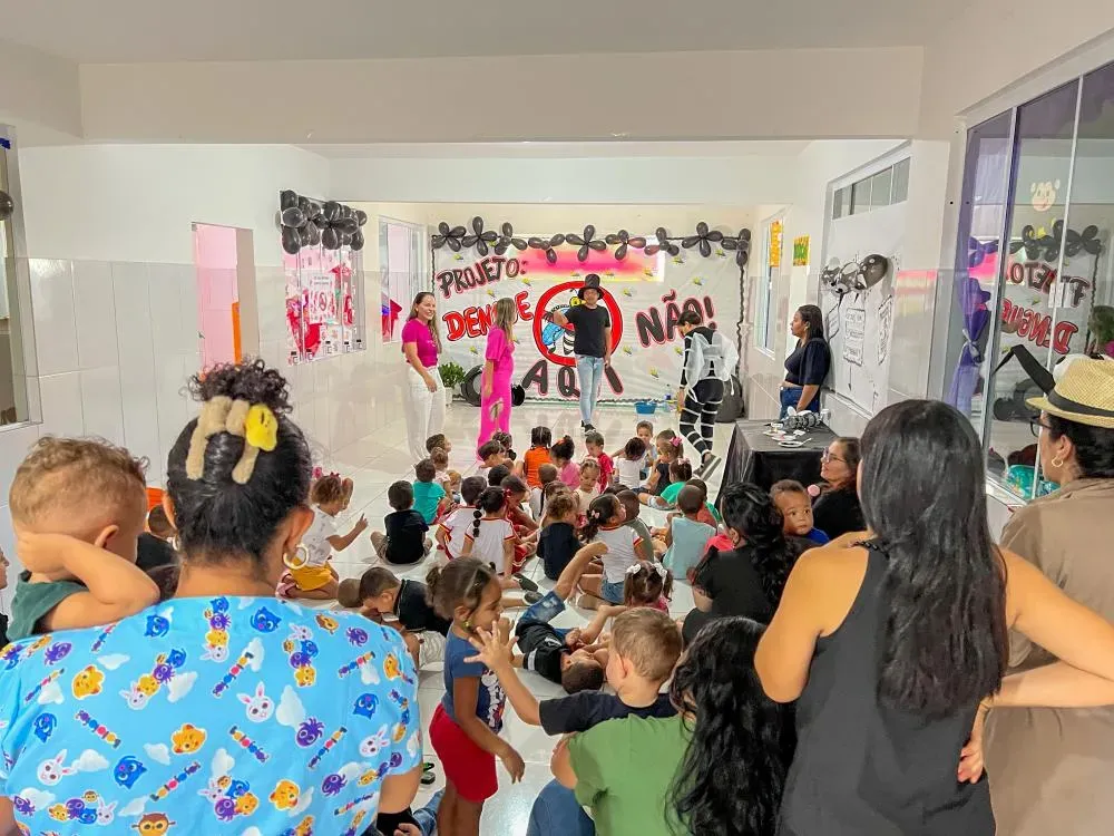 Educação e saúde unidas no combate à dengue: Creche Irmãos Ricardos recebe ação preventiva
