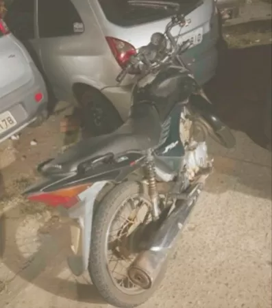 Motocicleta roubada em Tanhaçu é encontrada em Brumado