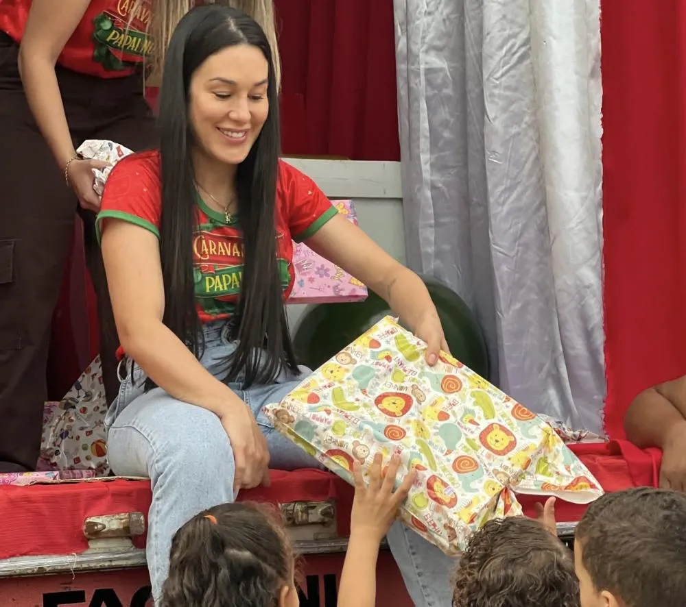 Brumado: Primeira-dama Abiara Dias destaca emoção na Caravana do Papai Noel durante ações em Itaquaraí e Lagoa Funda