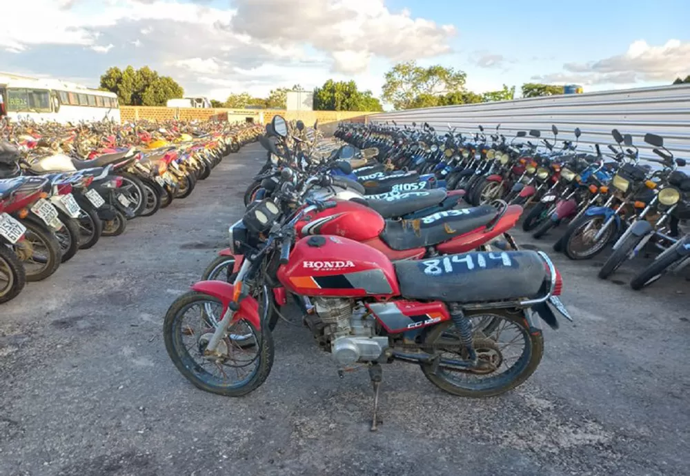 PRF na Bahia realizará leilão com mais de 1.500 veículos