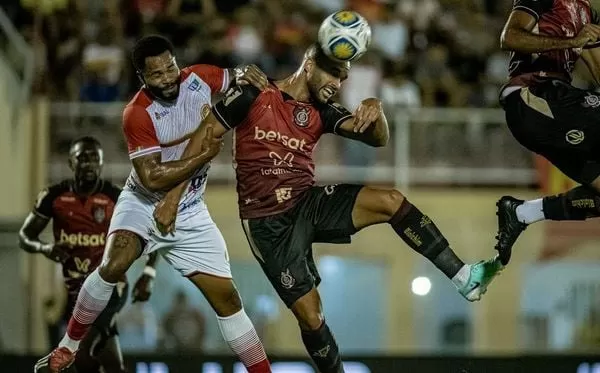 Vitória sofre derrota para Juazeirense na Copa do Nordeste