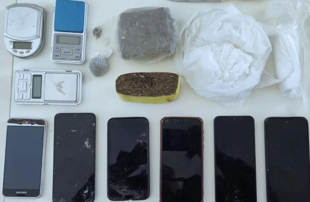 Operação da CIPE Sudoeste prende dois suspeitos por tráfico de drogas em Caetité