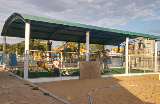 Clube Social de Brumado constrói cobertura no parque infantil