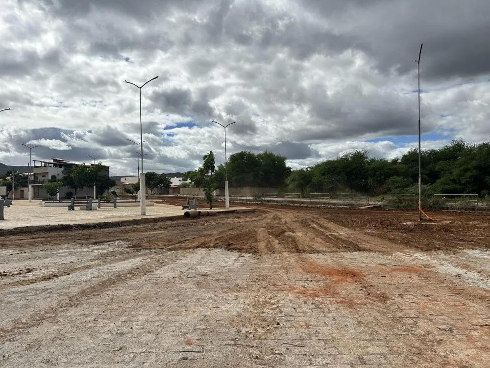 Prefeitura de Brumado avança com obras de infraestrutura em diversos bairros da cidade