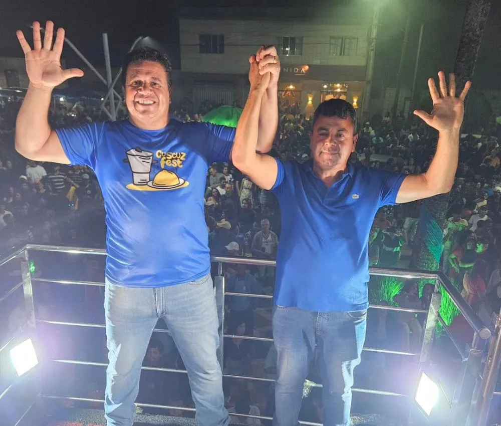 Marquinho Viana comemora vitória de Wilson do Café em Barra da Estiva com grande festa
