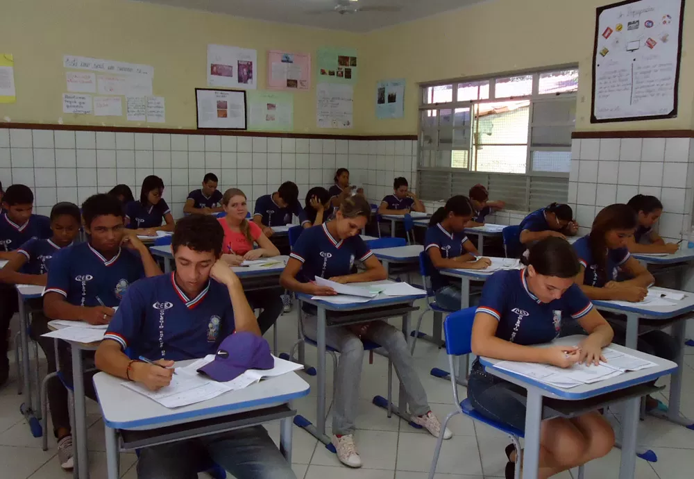 Brasil discute estratégias para melhorar educação para a adolescência