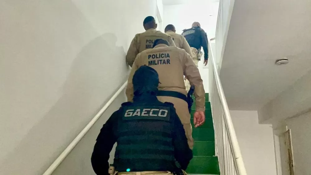 ‘Operação Olossá’ é deflagrada contra policiais investigados por crimes de extorsão e tráfico de drogas em Salvador