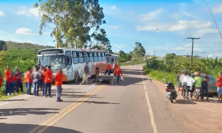 Mãe e filho morrem em grave acidente na BA-142, próximo a Barra da Estiva