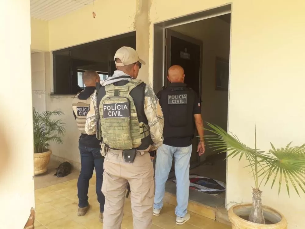 Mandados de busca são cumpridos contra falsos médicos